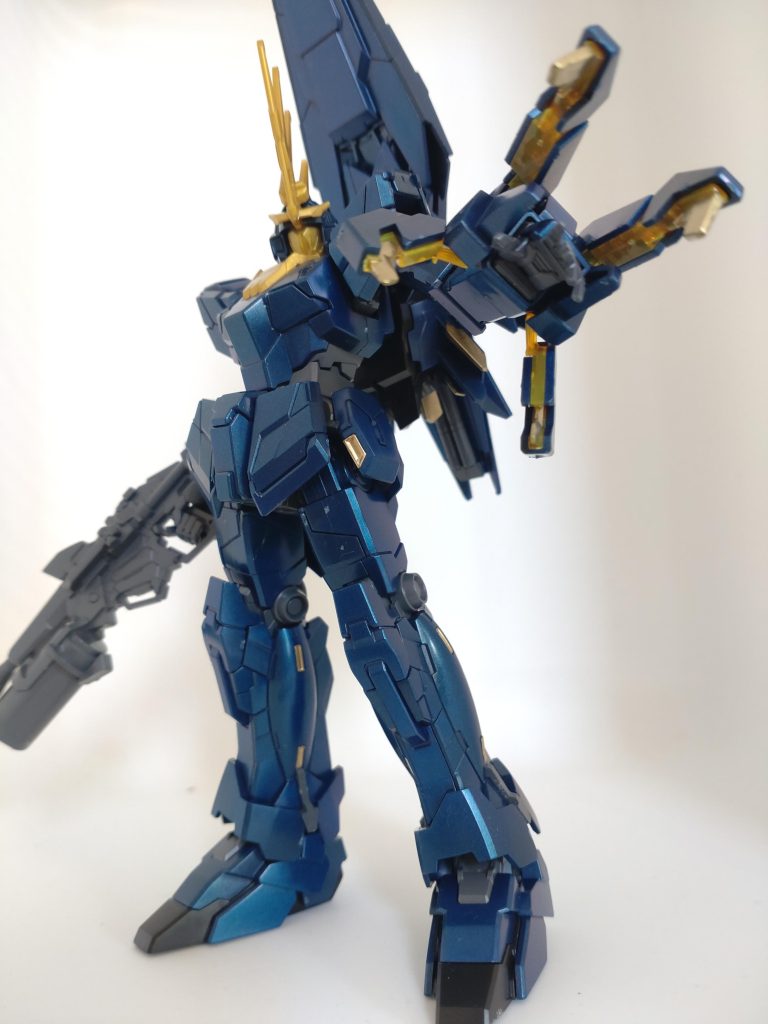 メインカラー部分だけお手軽ランナー塗装久しぶりのメタリックは素人塗装でも発色が綺麗でありがたいですね