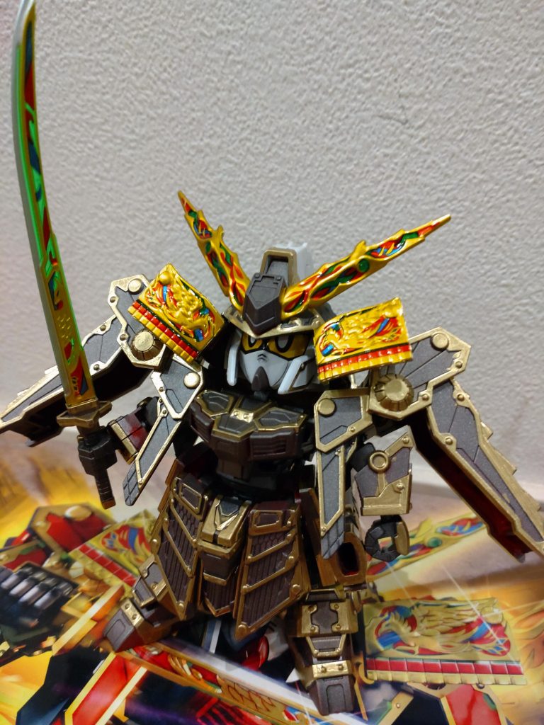 輝羅鋼　というキラキラパーツ　こんなに光られたら金色の塗装したのに金色じゃないみたいだ