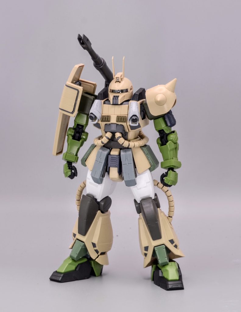 製作工程です手足をMGザクウォーリアから、追加アーマーはHGゲイレールやREフォビドゥン等から流用しています