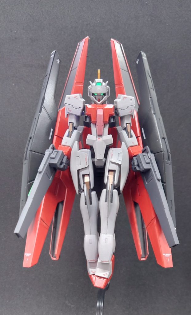 フェイスシールドを取っ払ったことでガンダムフェイス仕様になりました。