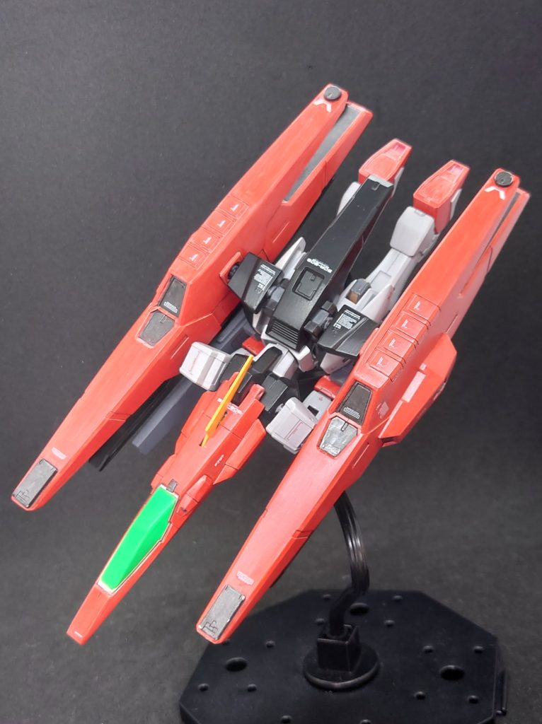 飛行形態は下から見るとイマイチになっちゃいますね！