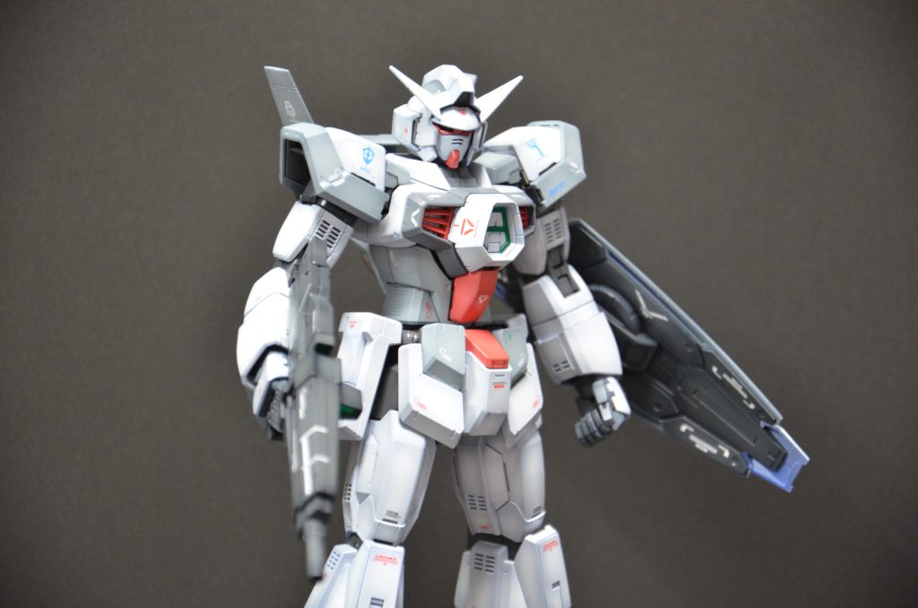 右手前からアップ。