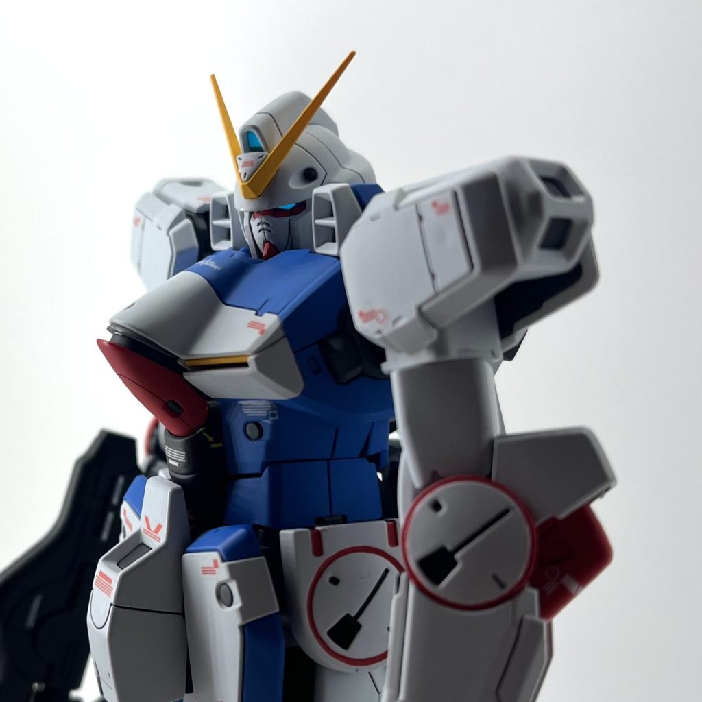Amazon.com: LM312V04 V Gundam Ver.Ka (MG) (1/100 scale Gundam Model Kits)  Bandai [JAPAN] : Arts, Crafts & Sewing