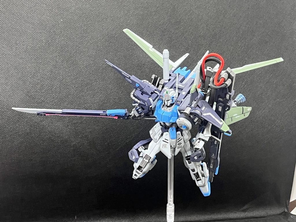カラーレシピ クレオス迷灰白色、クレオスガンダムカラーブルー(Verアニメ)、ガンダムカラーMSディープグリーン+デイトナグリーン少量混ぜ混ぜ、ガイアカラーディープパープリッシュブルーです