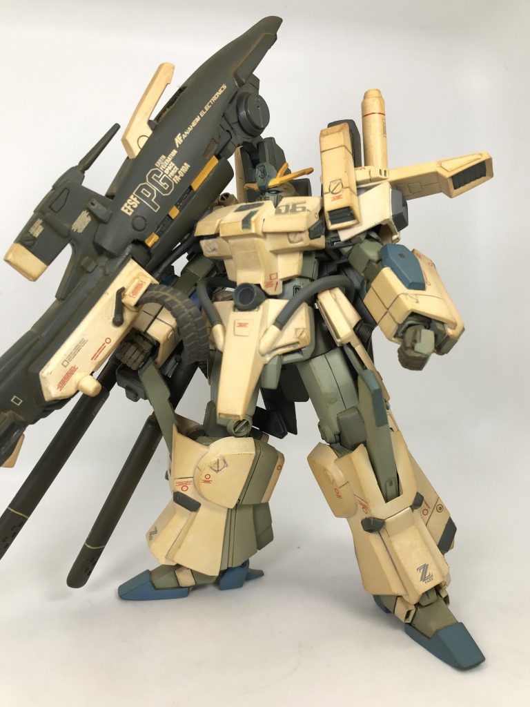 こちらが20年近く喫煙室で蒸した状態🙄埃を期待していた皆様…残念ながら埃はすでに除去済みです😅しかし…いい感じに黄ばんでますぜ(笑)