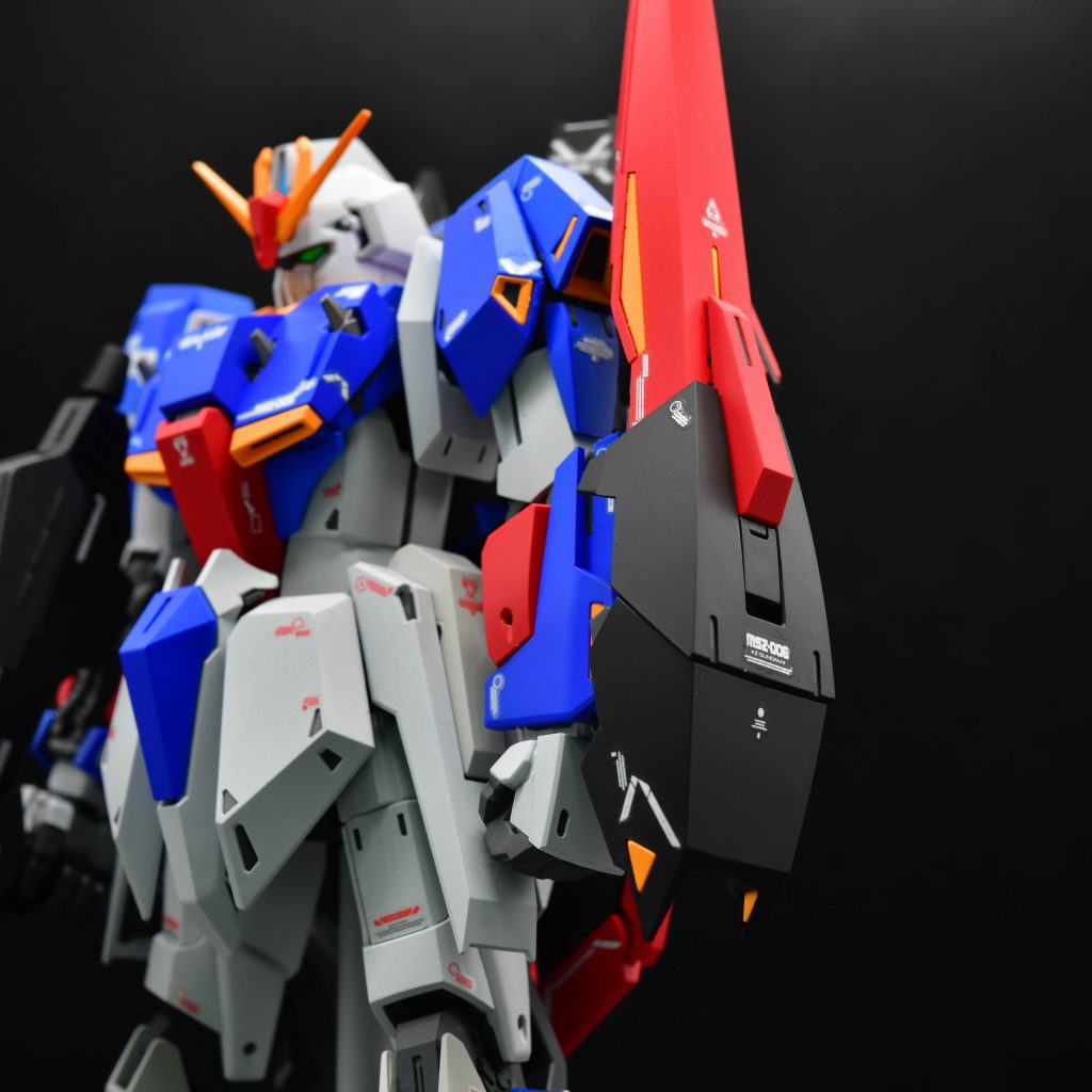 デカール貼りはしんどかった～。