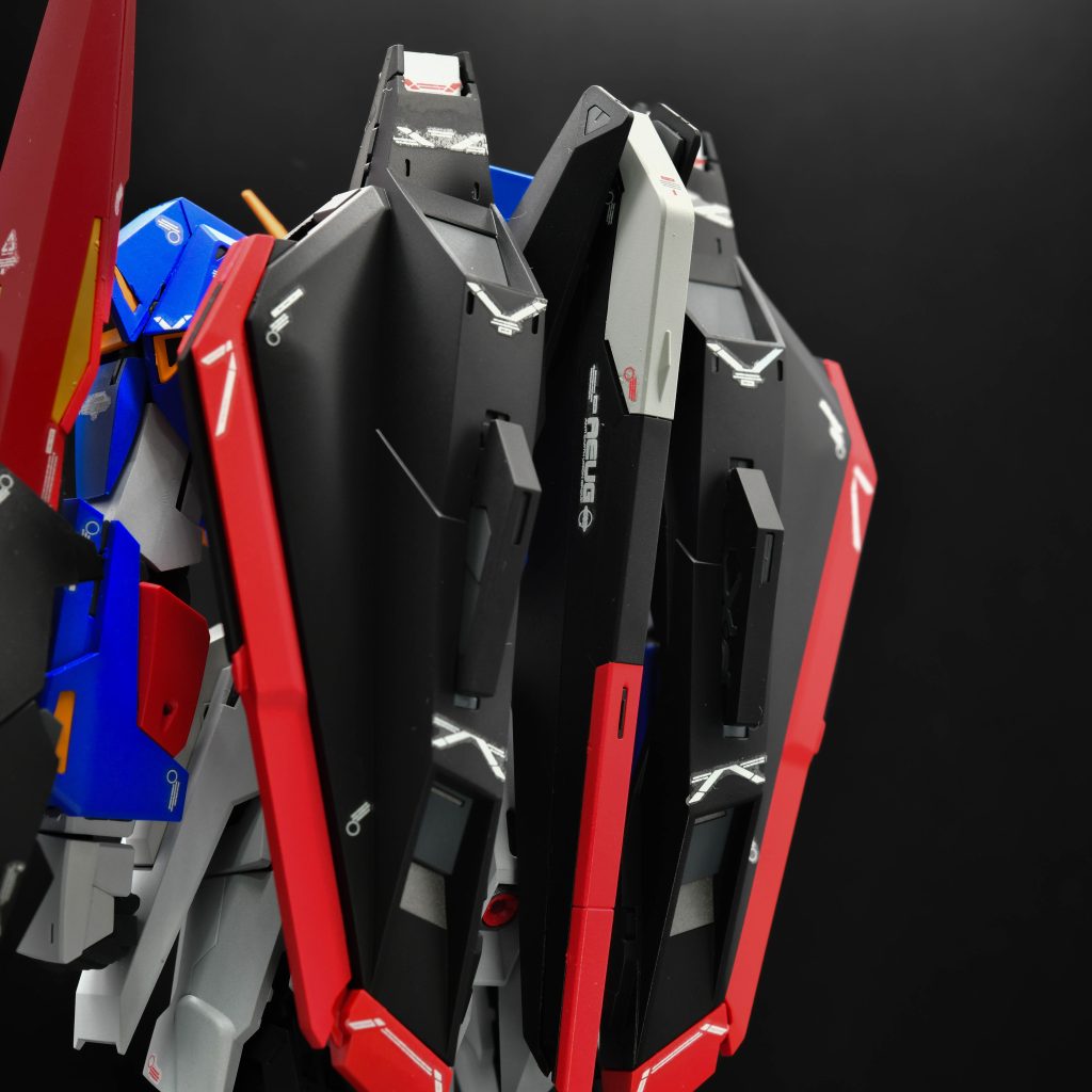 ブラックはウイノーブラックと黒サフを混ぜて１回塗りでズルしちゃいました。