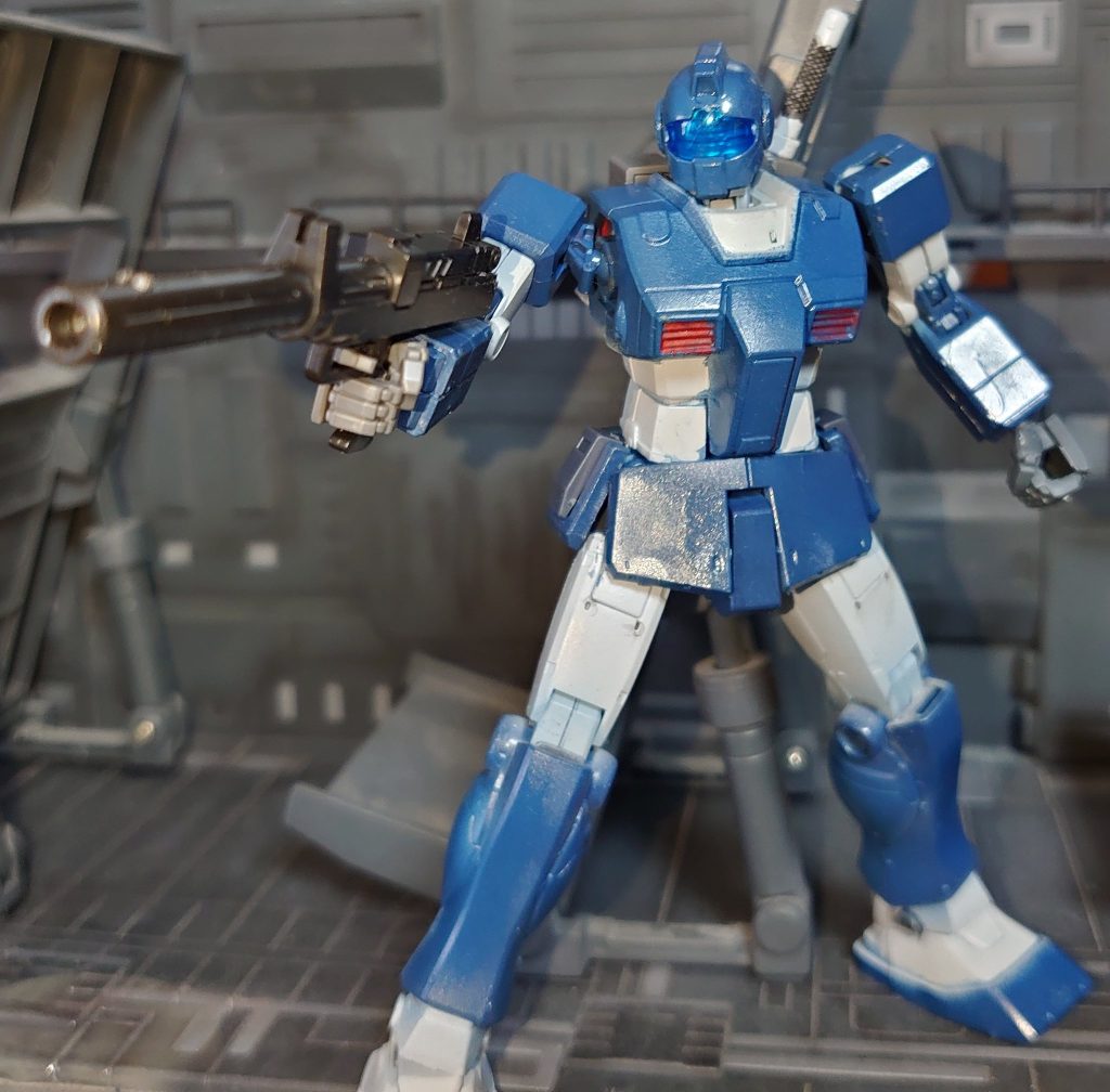 オレンジの塗料が手持ちになかったのでいつもの青系と白よりのｸﾞﾚｰで塗装