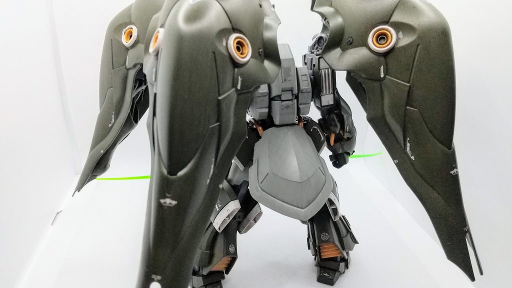 背面とか通常見えないとこはかなり手を抜いてます。