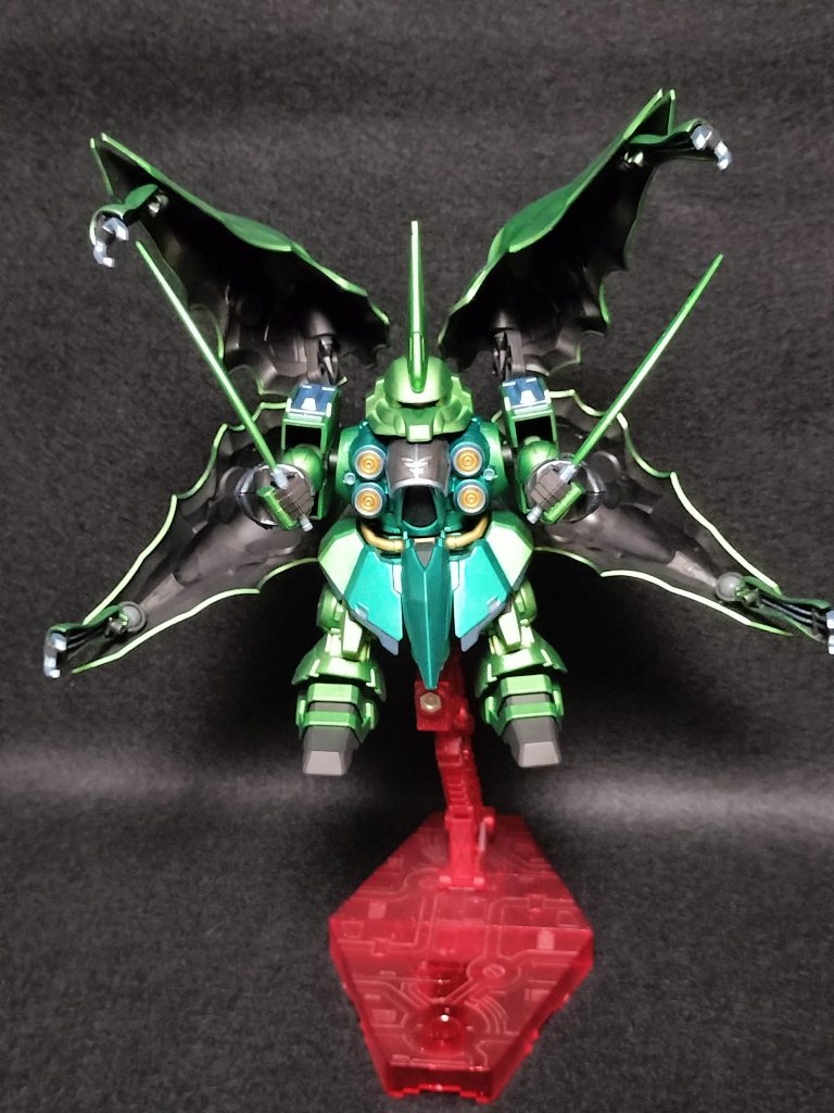 正面。精一杯のあぁ可動域。