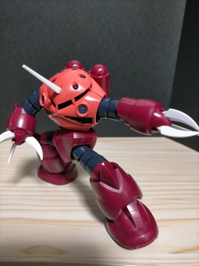 久しぶりの投稿です。仕事と育児で忙しく、なかなか塗装や改修が出来てませんが、パチ組を楽しんでいます（笑）デュエル＆バスターは販売当日に開店1時間前に並んで、何とか確保しました(^_^;)ほんと買いづらい時代ですね(´；ω；｀)ズゴックは知人からの頂き物の中から引っ張り出してきました。今年も何やかんや頂き物を10体はパチ組してます(●´ω｀●)たまにスケモもダラダラいじったりとマイペースに楽しんでますが、モチベの維持にGUNSTAで皆さんの作品をみて刺激をもらってます（笑）以上生存報告でした(｀･ω･´)ゞ 