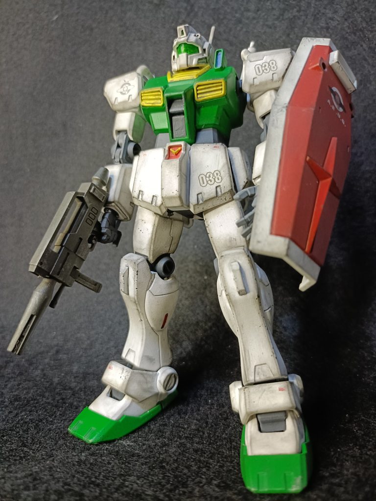 劇中ではエゥーゴでも連邦軍と色違いのジムⅡを運用してますが、ＩＦ設定でエゥーゴではジム改から発展したジムⅡを使用していたという設定で作ってみました。