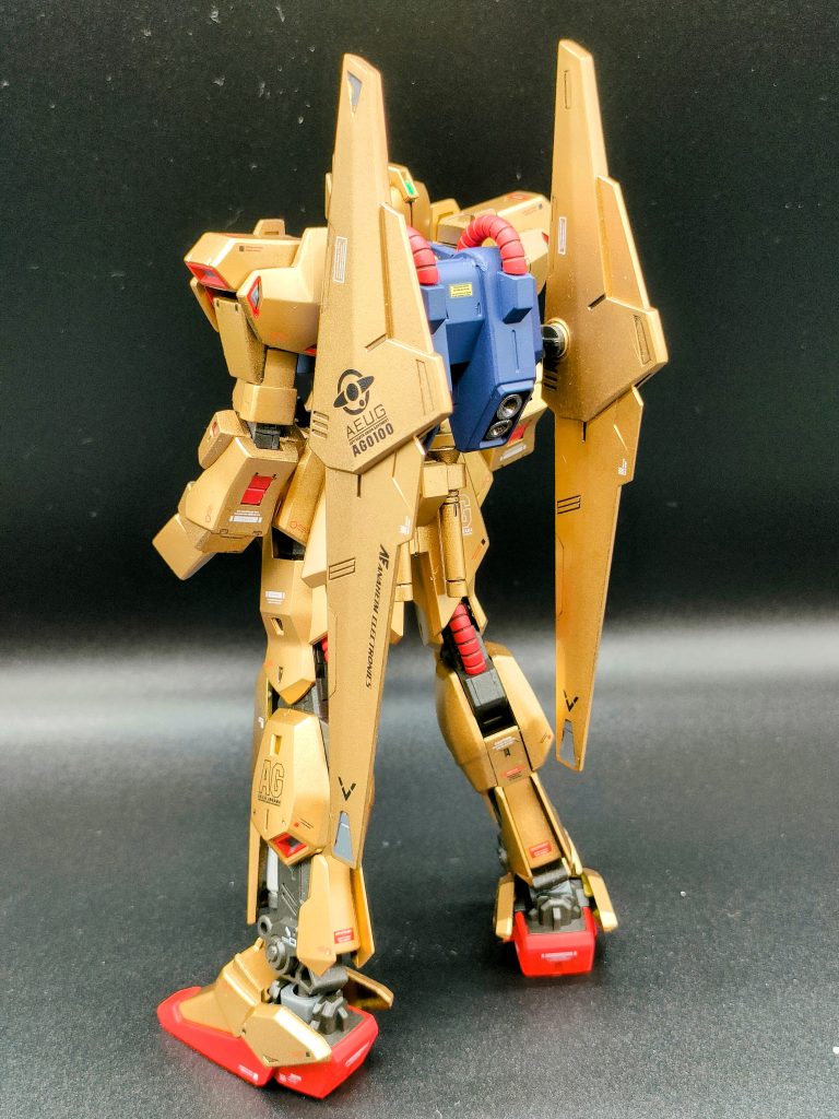 バックパックのバーニアが小さく、フレームメタリックを使ってもあまり目立たず残念でした。