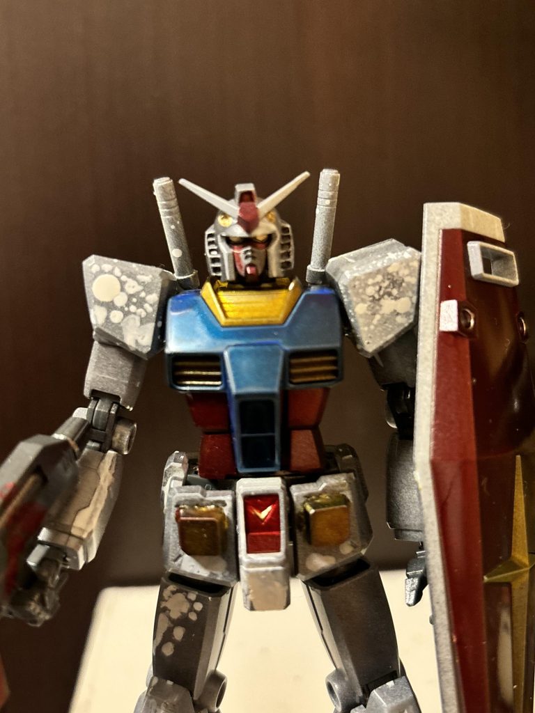 涙ラインを塗装が溶けてきた感じ＋悪魔イメージで赤にしています。