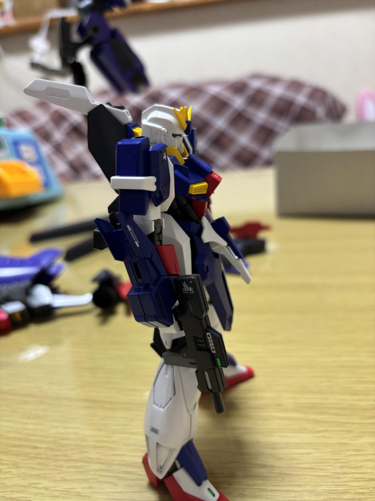 ライトゼータガンダム–5枚目/制作者：@Gundam11Kengo