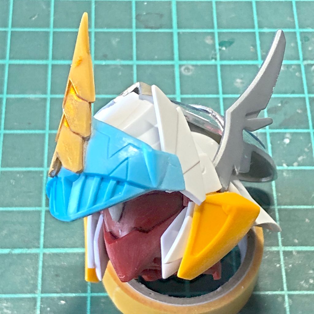 顔は司馬懿サザビーをベースに整形しました。