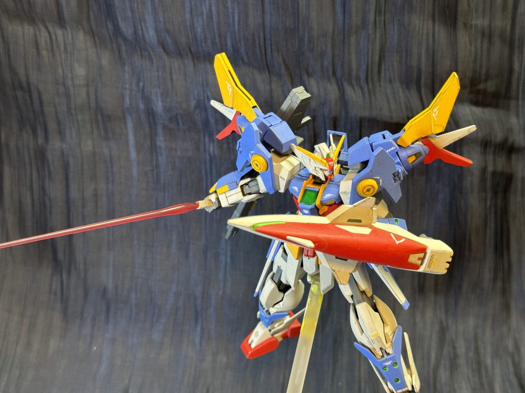 WWS(ワールドワイドスカイ)って言うのはウイングのダブルでスカイってのをアルファベットで当てた適当なネーミングです。因みになんでウイングゼロにせんかったと言うと、各シリーズ通して乗り換え前機体のが「この後があるぞ!」って期待感があって好きなんです私的に。