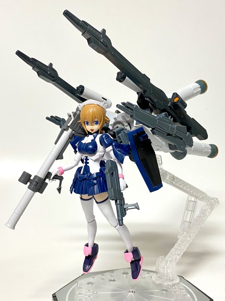 アサルトブースター込みの最初期ラフモデリング。これまたほとんど形でています。