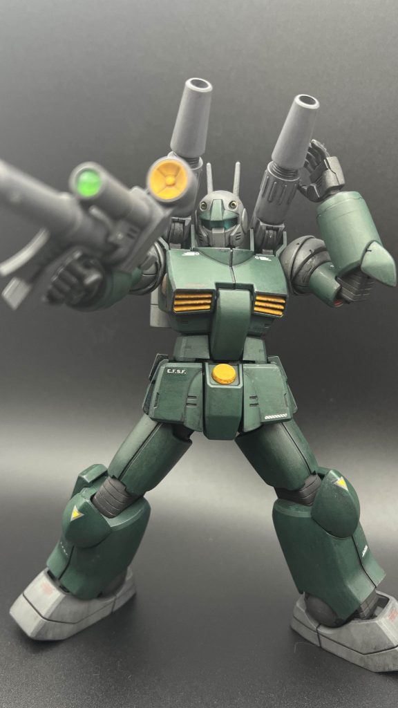 余談ですが、シールドなしでももちろんカッコイイですよね(gundam-kao3)
