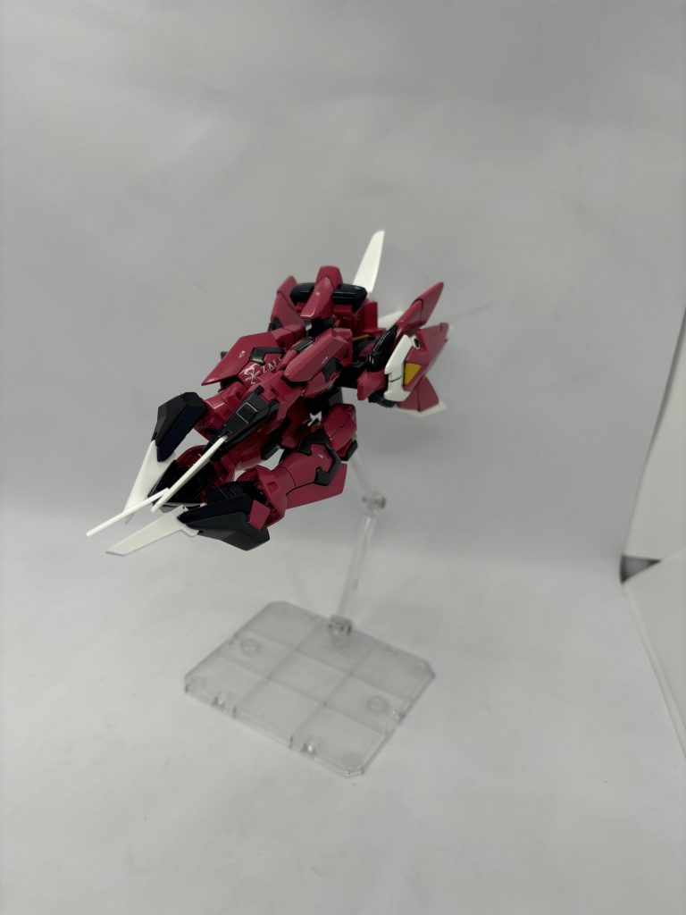 勿論MA形態にも変形可能。巡行形態状態で。塗装剥がれには細心の注意を払いながら行っています。