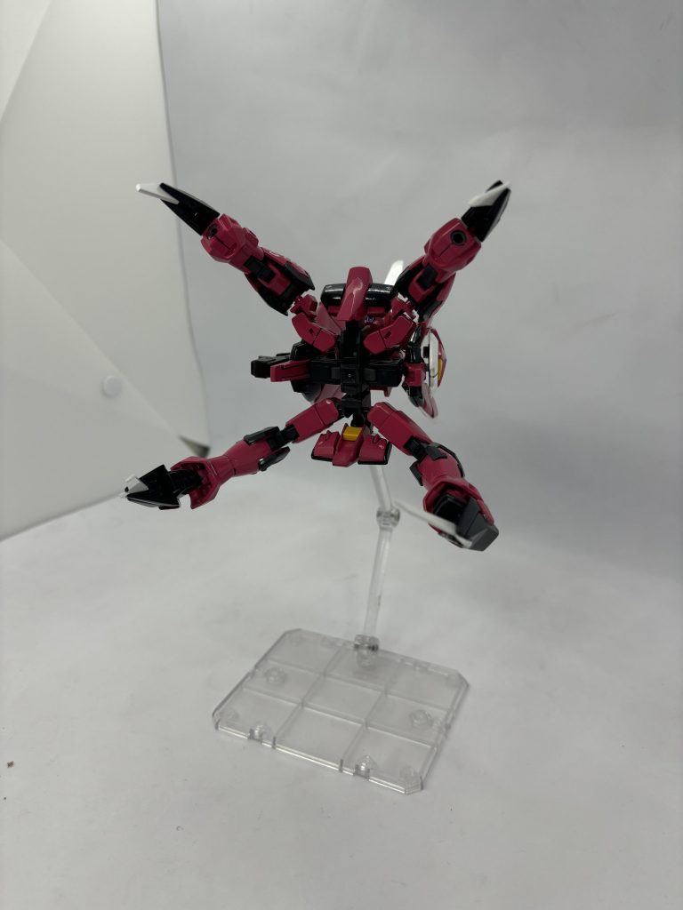 スキュラ発射!イージスのMA形態はこっちの方が印象強いかも。