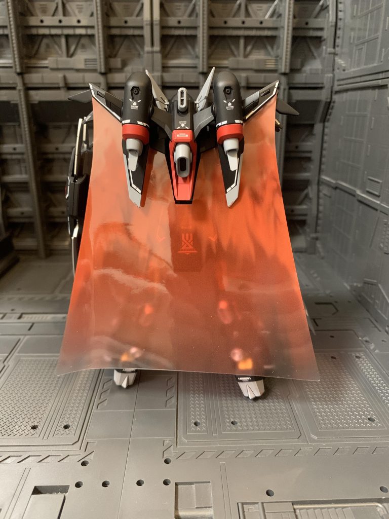 背後から。マントで殆ど見えませんwこのマント自体もいい素材の為、安っぽさはありません。