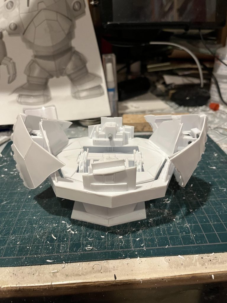 [制作工程]まずは腰の部分から作りましたねぇ。