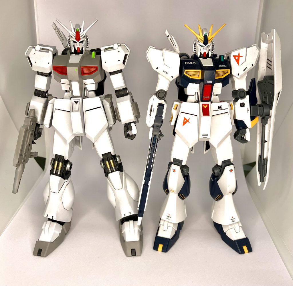 通常νガンダムとの比較個人的には、いい感じで