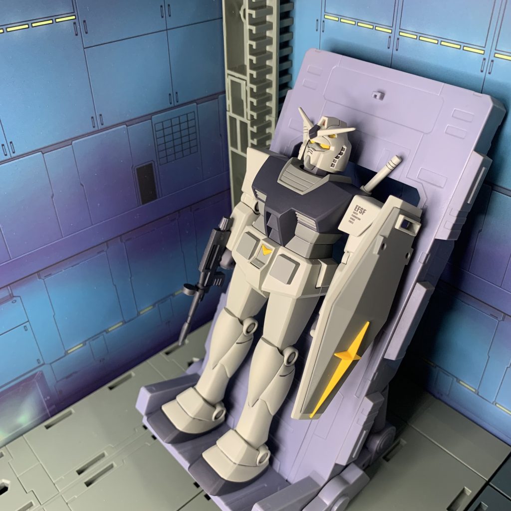 こうなると足首の動かないザクも欲しくなってきますね(笑)ありがとうございました