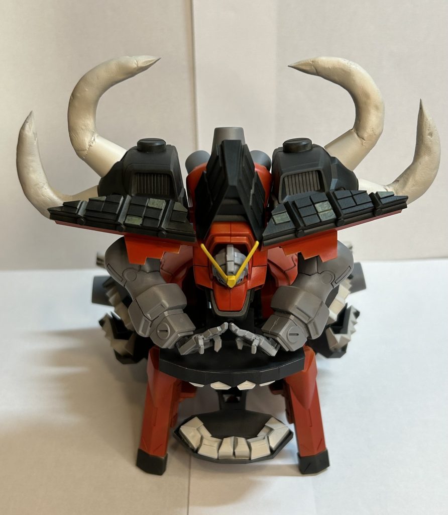 ・上部角は初めてパテを使用してみました。なかなか造形が難しい…💦