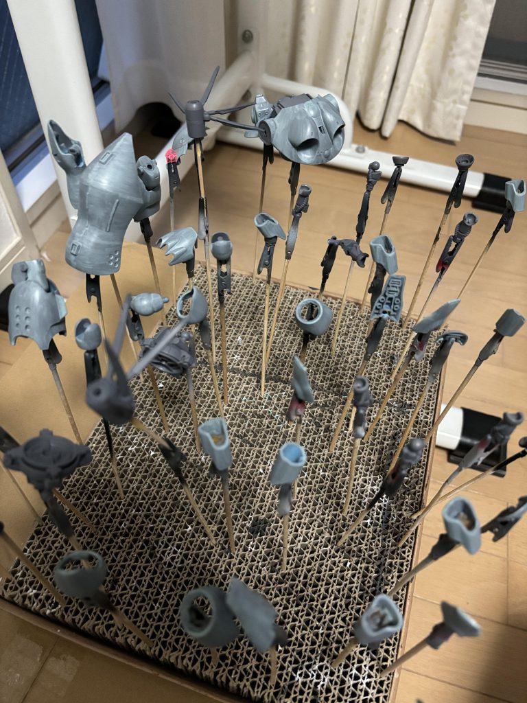 できるだけ塗膜をうすくを意識しましたが、塗料の調整が難しかったですヽ(；▽；)ノ