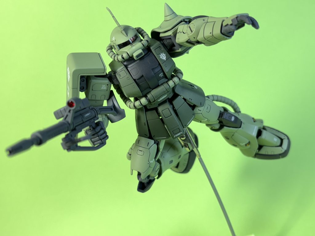 背景の色変えただけで被写体色が結構変わる。