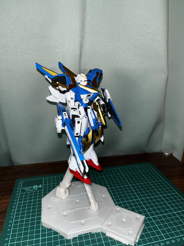 Ｖ２ガンダムアサルト–2枚目/制作者：アッキー