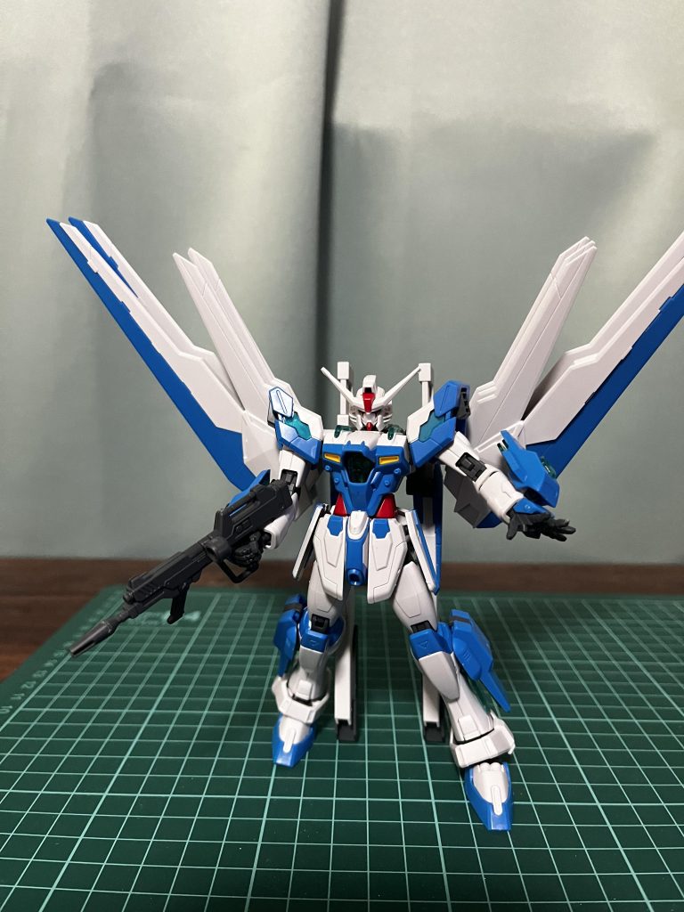 ガンダムヘリオスの装備をつける。