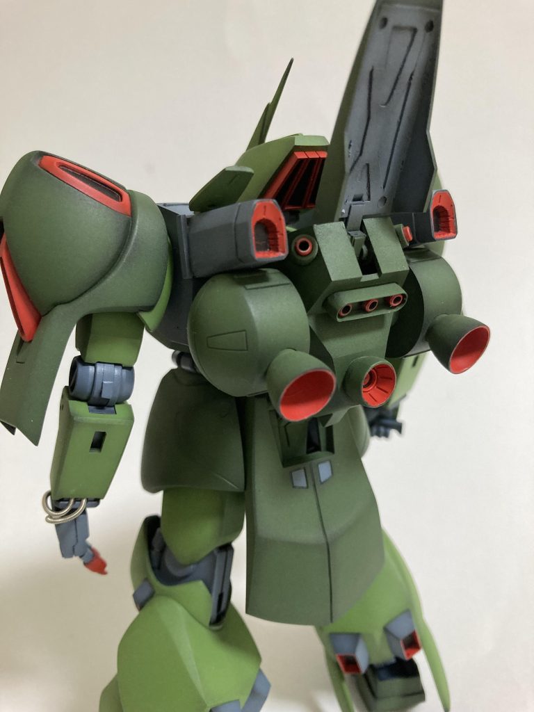 バックパックのスタビライザー裏側をプラ板でディティールアップしました