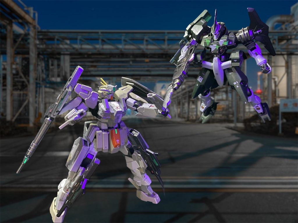 「MS⁉︎  ACTVジンクスか? 奴ら用心棒を雇ってやがったのか!」気が付けば小隊を組んだ敵MSが数機、ケルディムサーガを包囲していた。連邦軍から民間に払い下げられカスタマイズされたACTVジンクスが銃剣で接近戦をしかけてくる。「残念だったなソレスタルビーイング。いくらガンダムと言えども、こちらも太陽炉を積んだ機体だ。数の不利は明白なはず。“戦場の職人”この二つ名がわかるなら機体を降りて投降しろ。」敵パイロットの名乗った二つ名には聞き覚えがあった。レイモンド・フューラー。かつてアリー・アル・サーシェスの腹心としてKPSAなどのテロ組織を指揮していたとされる傭兵。サーシェスが戦争に快楽を求める狂人的な戦争屋だったのに対し、フューラーは最前線においても常に冷静に依頼をこなし、確実な仕事ぶりから“戦場の職人”の名で知られていた男だった。「お前、レイモンド・フューラーか⁈サーシェスが討たれた後も、まだ戦争屋を続けていやがったのか!」「ガンダムのパイロット、こちらは依頼としての任務を確実にこなしているだけだ。投降しないのであれば撃墜する。」