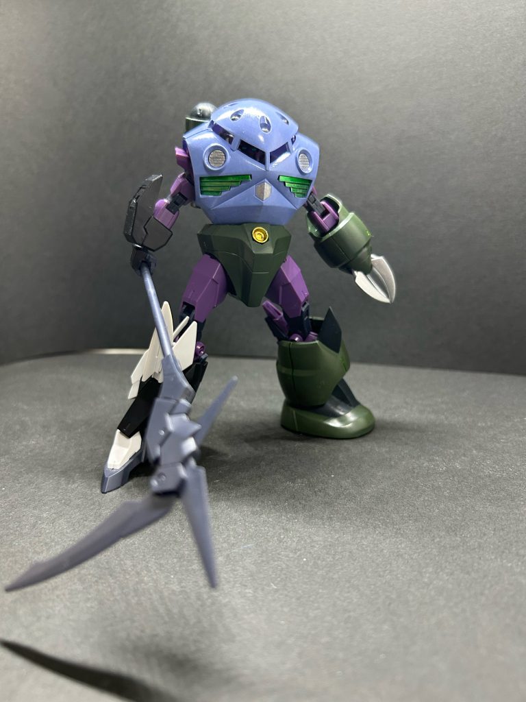 手足を失っても即座に換装して戦闘継続可能。