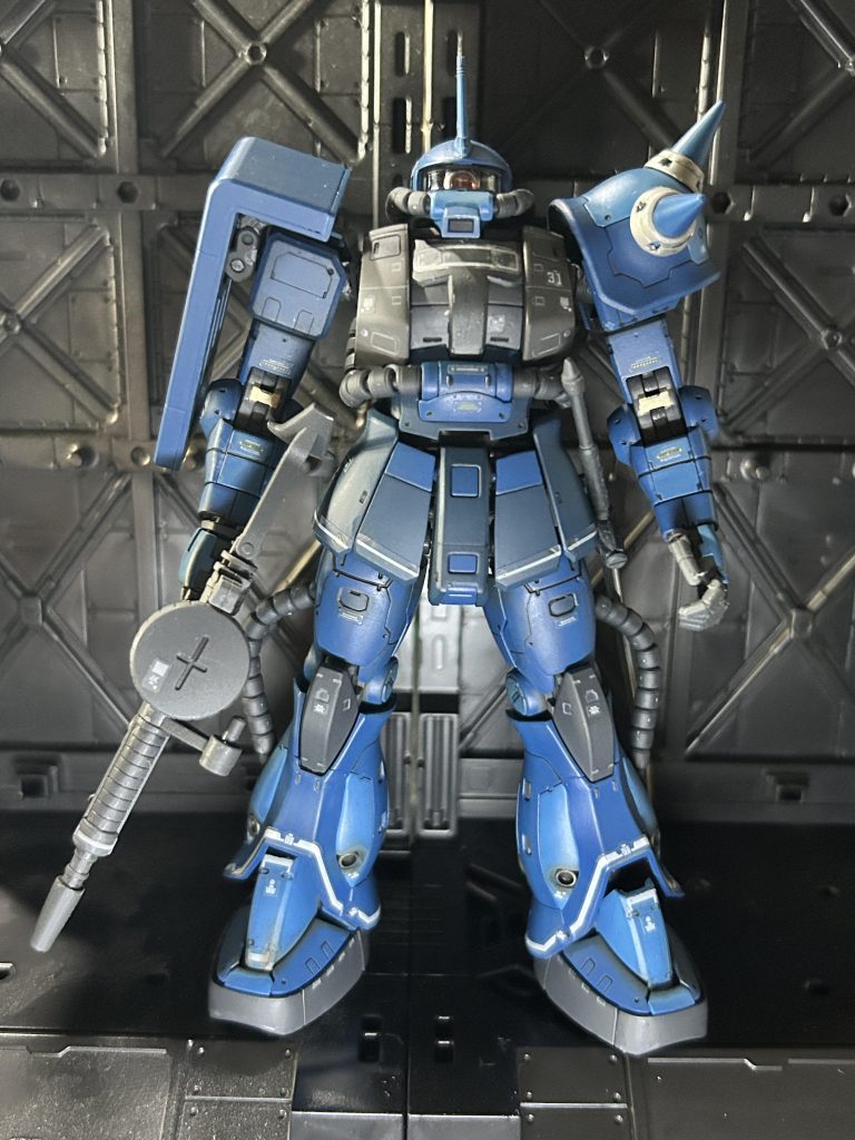 基本はノーマルぽくなりますが、型のスパイクは強化。空間戦闘と言いつつ、マシンガンで牽制して距離を詰めて特製ソードで斬撃❗️