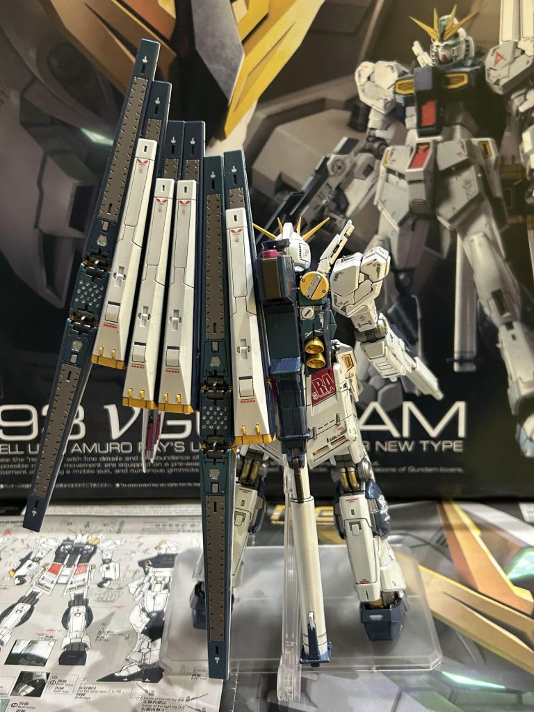 ニューガンダム–4枚目/制作者：ツカサ