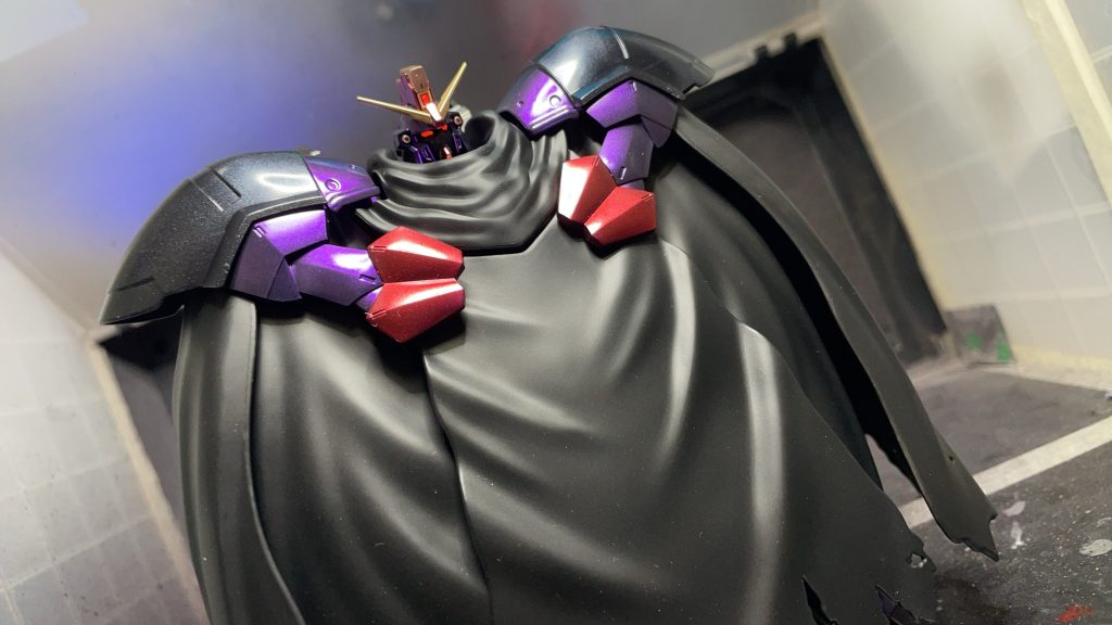 デカール貼る前にマントをつけた状態ですマントはもうつけないですね