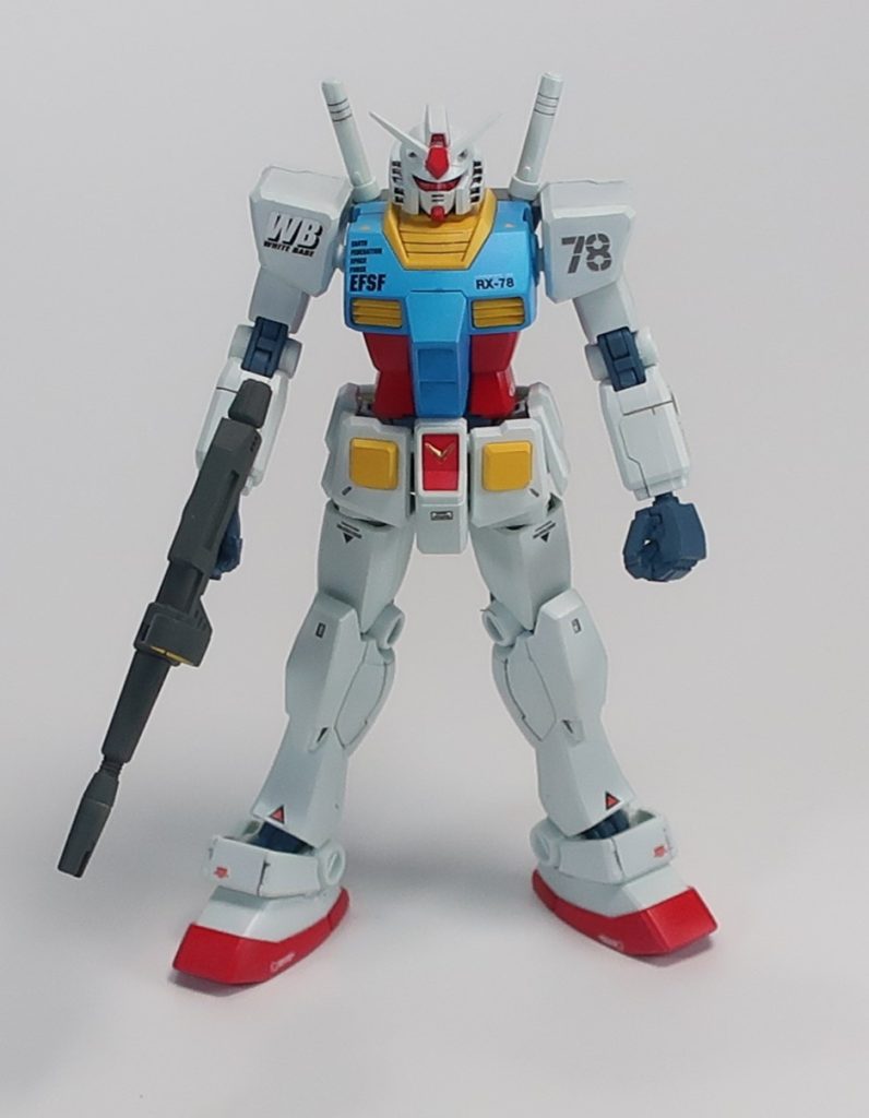 最近、かつての1/144ガンダムのリバイバル版が発売されましたが、もうあれから40年も経っているんですね。小学生の自分に「お前50歳になってもガンプラ作ってるぞ」といえばどんな顔をするでしょうね。