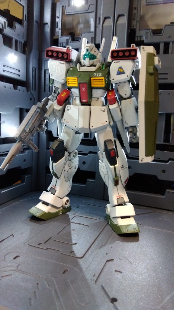 正面　デカールで見映えが変わるかと思いましたが、とにかくシンプル。