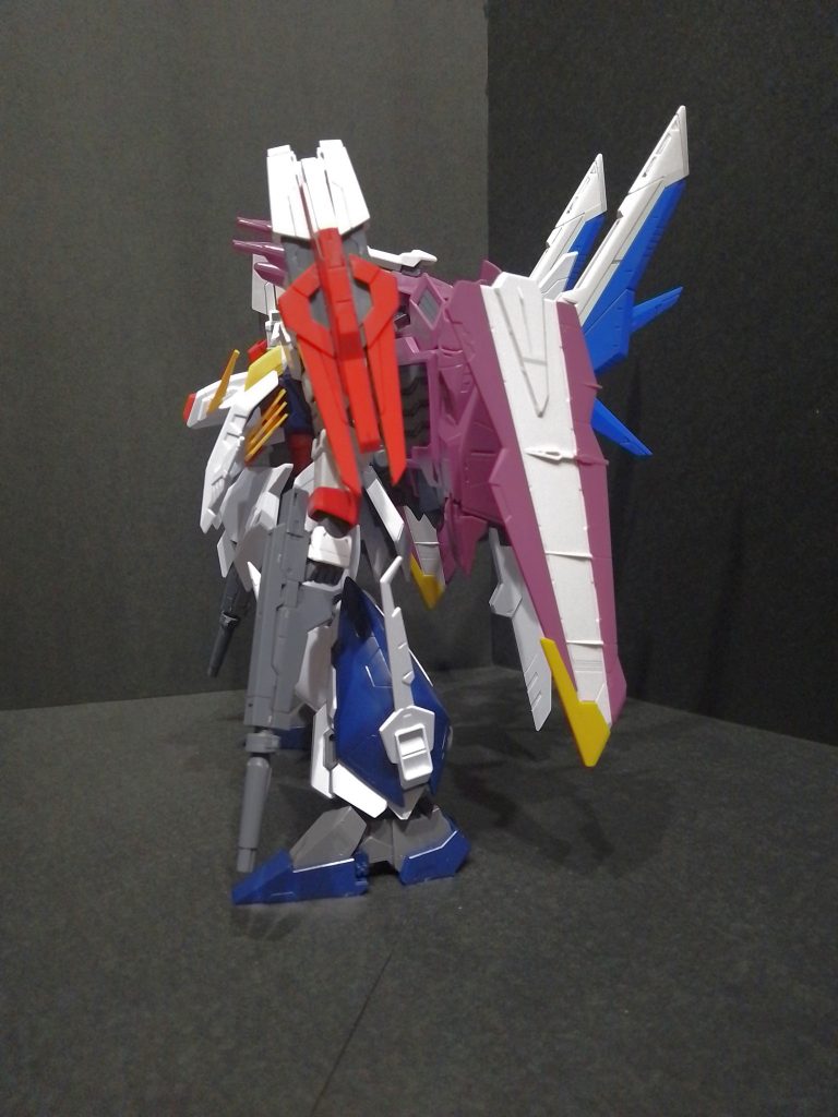 Eξeedガンダム–3枚目/制作者：プーリテン