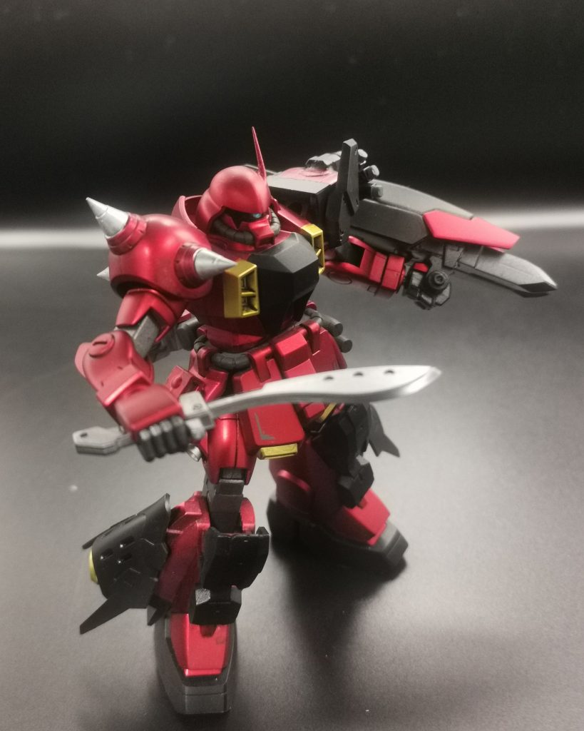 近接装備に斧を考えていましたが、兎の耳っぽいのでククリナイフに。