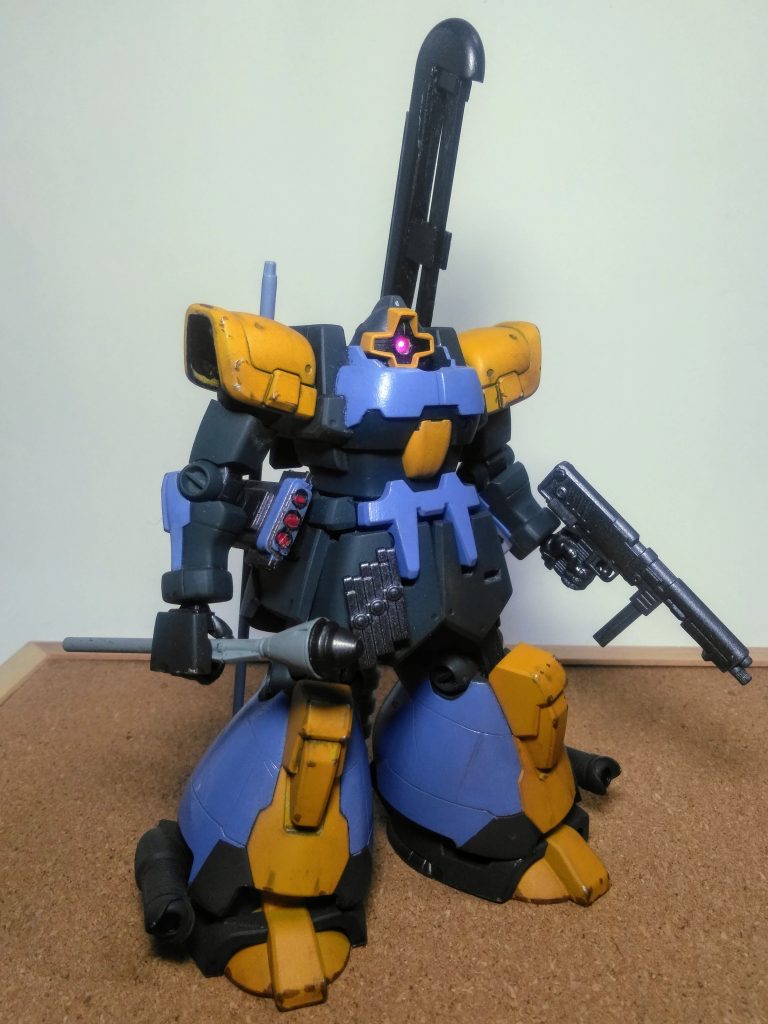 『ルッキールー中隊〔天斗朝靄特務中尉〕』が軍上層部の命令で身を寄せる           『デラーズ フリート』           その『デラーズ フリート』に支援協力する地上組織『ナ・イショ』が『トリントン基地』付近に存在します。其処には重モビルスーツ『MS-09 Fe ドム トローペン 改修型』が配備されており・・・と、云うわけで妄想『 0083 ナ・イショ基地 ver,』を   晒してイコうと思います😤