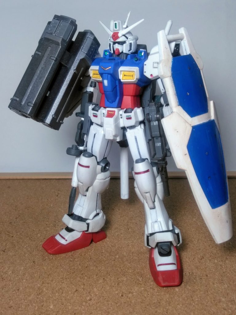 『コウ・ウラキ 少尉』長文なので、飛ばして下さって構いません 😊  (・・・地球連邦軍の士官で、劇中当初の階級は少尉、19歳。ナイメーヘン士官学校卒業。初期設定では両親をコロニー落としで失っている設定があったようだが本編では採用されていない。ニンジンが大の苦手で、山盛りのそれを睨んで『チャック・キース』にからかわれるなど幼さの残る一面もあるが『ニナ・パープルトン』曰く「乗るMSの性能を限界まで引き出せる」「戦局の未来予測の精度が高い」という長所から、当時の最新型MSである『ガンダム試作1号機』や、連邦軍でも類を見ない特殊機体である『ガンダム試作3号機』を短期間で乗りこなし、多大な戦果を挙げている。ライバルである『アナベル・ガトー』とは、同じく『ニナ』に好意を持ったうえ、初対面で『GPシリーズ』を目の前にして意気投合する、戦闘時に説教されて咄嗟に納得してしまうなど、敵味方ではあるが一部に共通した価値観を持っている・・・戦士) 😁 読破❗ありがとうございます 😊 果たして彼の活躍はドウなるカ❓🧐と、云うわけで妄想『 0083 トリントン基地 在任 ver,』を晒してイこうと思います😤