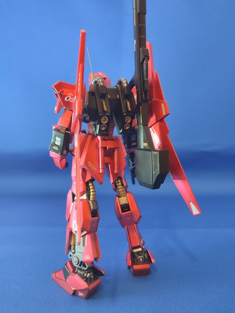 グラデーションを付けたキャンディで…など考えていましたが塗装のテクニックが追いつきませんでした。今回学んだ事は次に活かしたいですね。