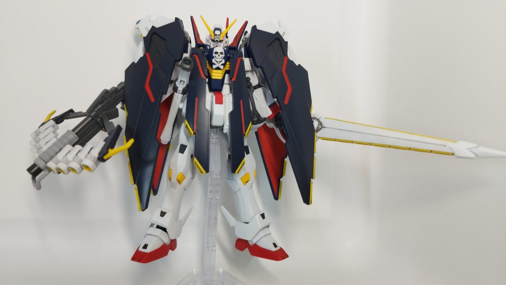 本体の紺とフルクロスの紺は色違いです。 本体は成型色活かしですが、フルクロスの紺はティターンズブルーの1と2を合わせて調色してます