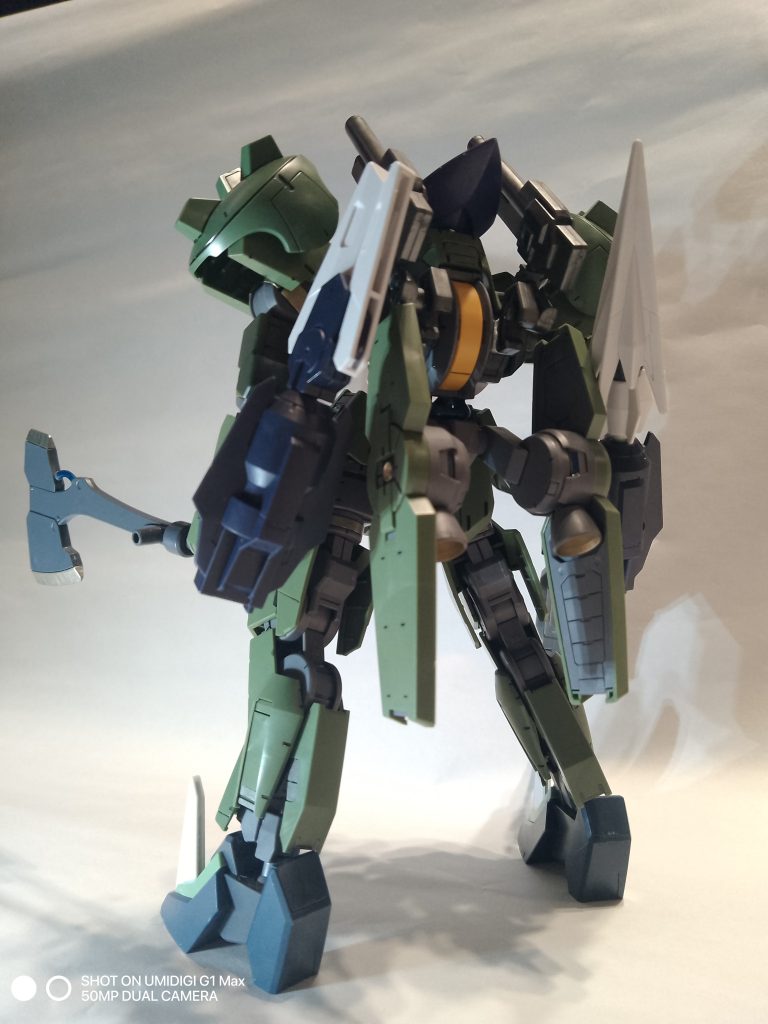 メッサーグレイズ–4枚目/制作者：プーリテン