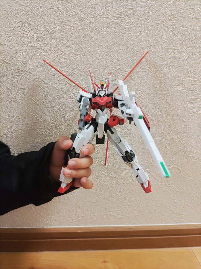 遊んでいるところを撮りたくて📷父「もうチョット角度が」「高さが」息子「(怒）」父「ゴメンさい(´･ω･｀)ｱﾘｶﾞﾄｰ」